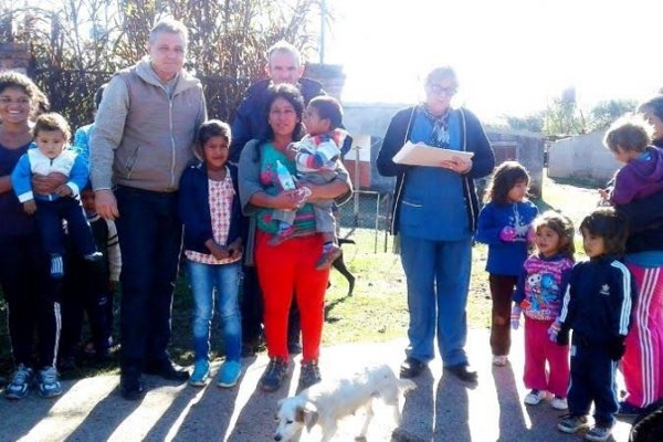 El Municipio de Goya asiste a las familias que viven en el puerto y zona de ribera
