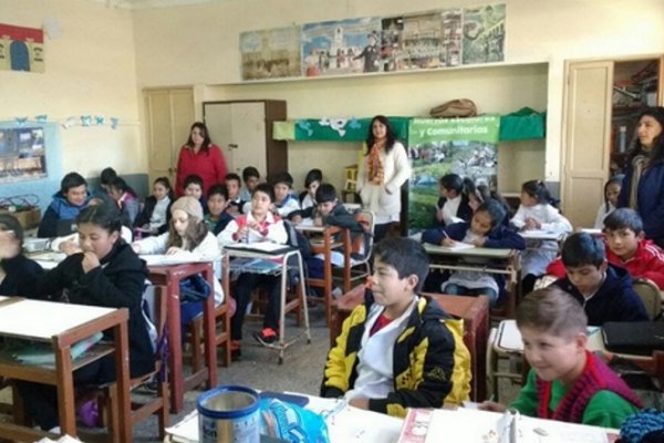 Charlas sobre Huerta Escolar y Comunitaria en distintos colegios