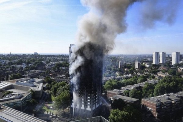 Incendio en la torre Grenfell: Ascienden a 30 los muertos