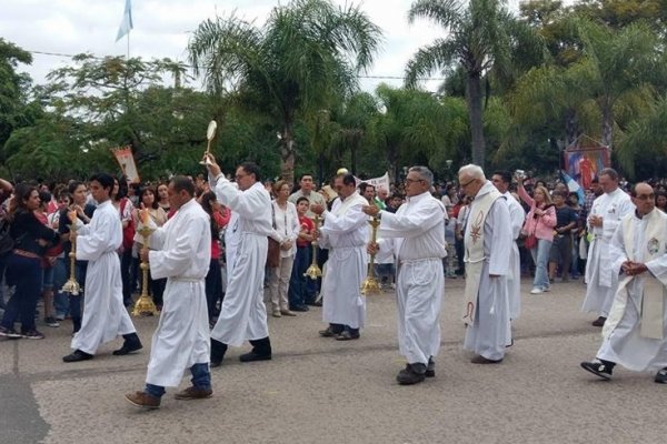 La feligresia goyana celebró el Corpus Christi