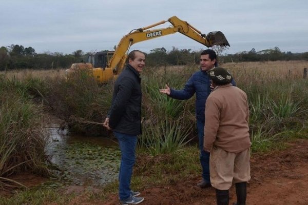 Giraud y Garay supervisaron el arreglo del ingreso a Curtiembre