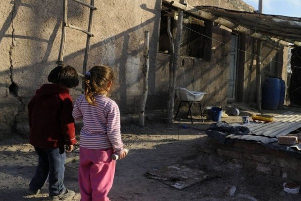 Según el Indec, hay un 40,6% de pobreza en la Argentina en el primer semestre del año