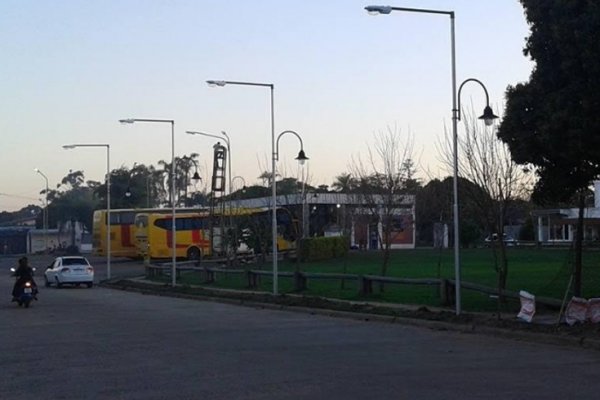 Nueva iluminación para el Paseo de los Artesanos y Terminal de Saladas