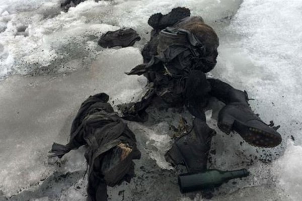 Suiza: una pareja perdida hace 75 años apareció congelada en un glaciar