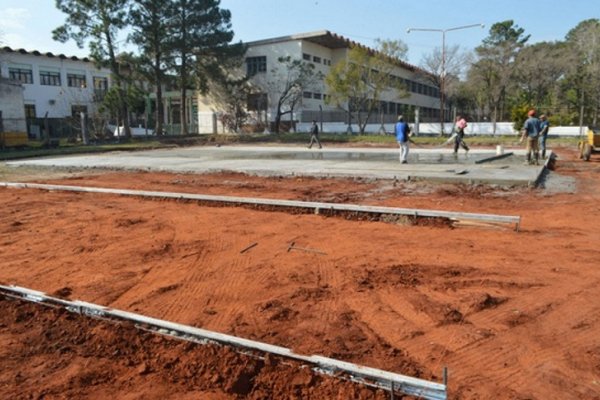 Construcción de un playón deportivo para la Escuela Normal de Libres