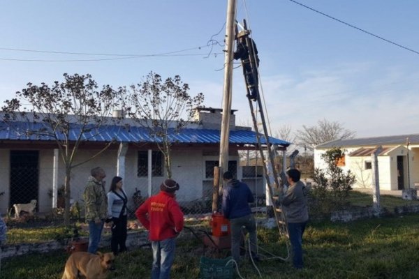 Paraje Arroyo Aquino: se atendió Inconveniente en servicio de luz