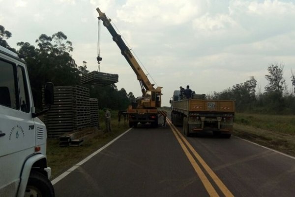 Esquina: Llegaron los materiales para montar el doble puente Bailey