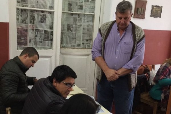 Mercedes: Víctor Cemborain emitió su voto y remarcó que será candidato a Intendente