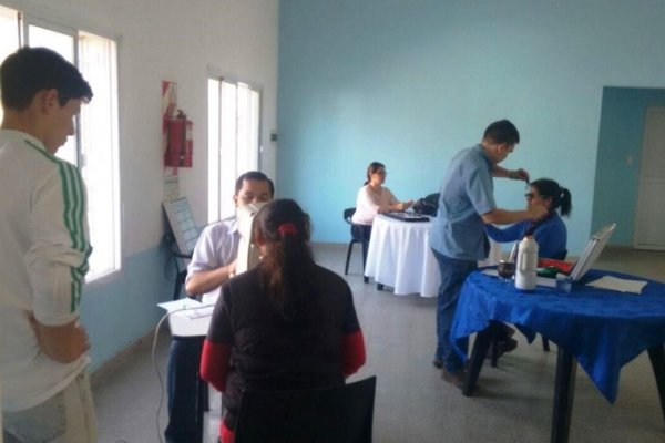 Salud: Cerca de 400 atenciones gratuitas en operativo en Palmar Grande