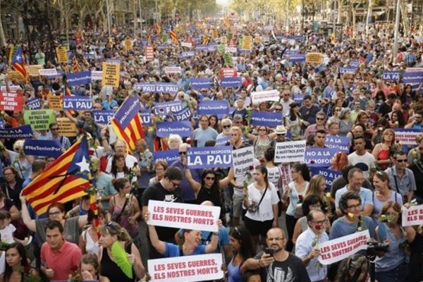 Medio millón de personas marcharon en Barcelona contra el terrorismo