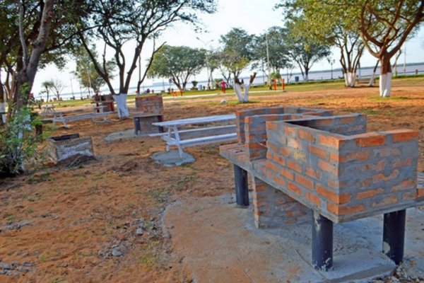 Libres: Avanza el pavimento sobre Av. Restituto Ortíz y las tareas de reacondicionamiento de la Costanera