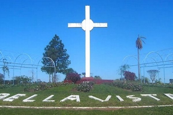 Una familia entera sufrió heridas graves tras caer de una moto