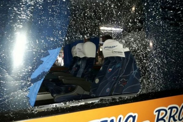 Pasajera sufrió cortes en su mano tras nuevo ataque de motochorros a un micro de larga distancia