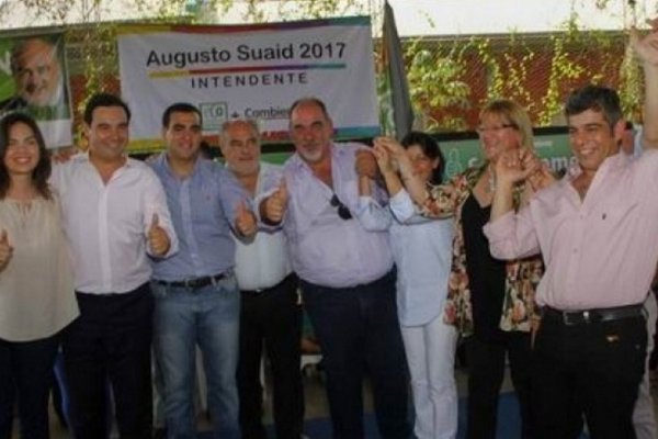 El candidato a gobernador Gustavo Valdés bajó línea en Santo Tomé