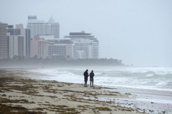 En su paso por Florida, el Huracán Irma se cobró tres víctimas fatales