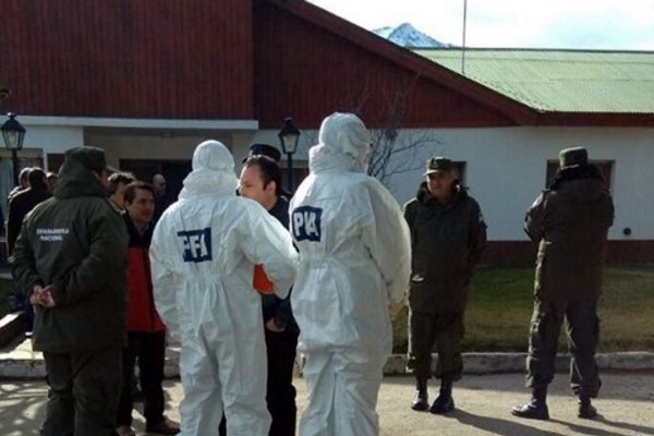 Las pruebas de ADN sobre las camionetas de Gendarmería dieron negativo