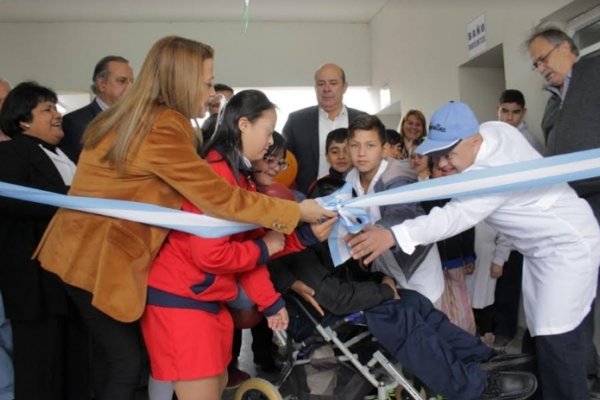 El Gobierno provincial inauguró nuevas obras en dos escuelas de Saladas