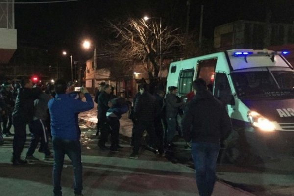 Detuvieron a gran parte de la barrabrava de Independiente tras serios incidentes