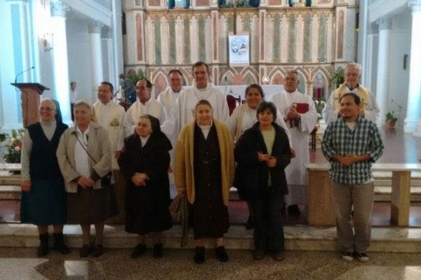 Monseñor Canecin alentó a rezar por las vidas consagradas