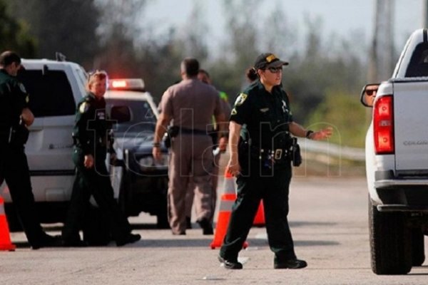 EEUU: Un tiroteo cerca de una escuela termina con un muerto, tres heridos y un detenido