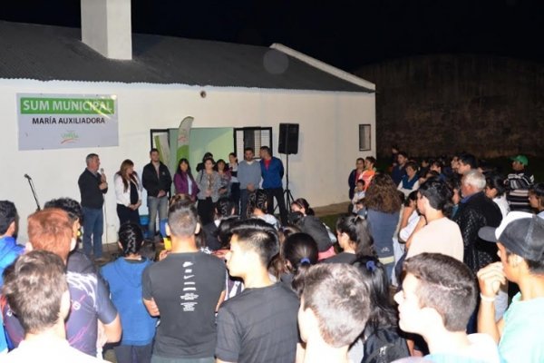 Habilitaron nuevas instalaciones y actividades en un SUM de Bella Vista