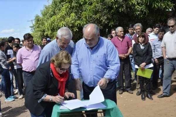Nuevos convenios con Lavalle para el acceso a tres parajes