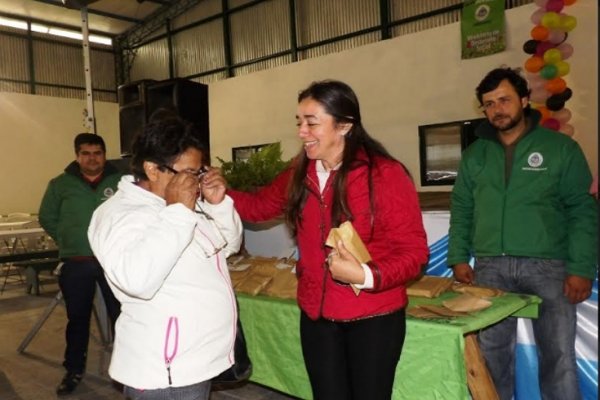 Entregaron más de 100 anteojos en el paraje Boquerón