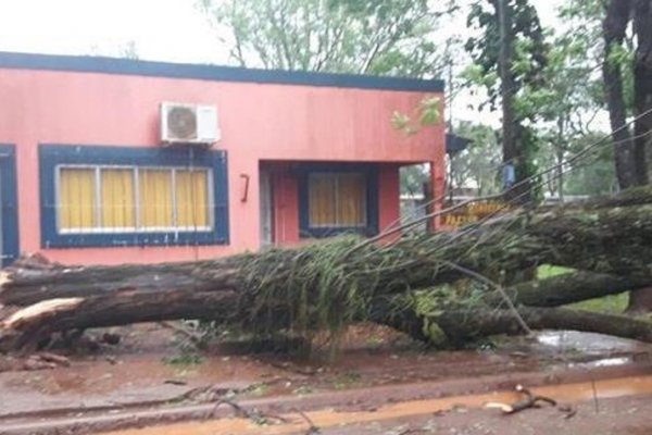 Una fuerte tormenta dejó sin luz a Virasoro