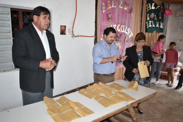 La Secretaría de Salud entregó anteojos del Programa Libres te veo bien