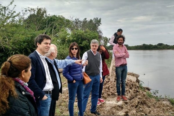 Recorrida de autoridades zona del Riacho Goya