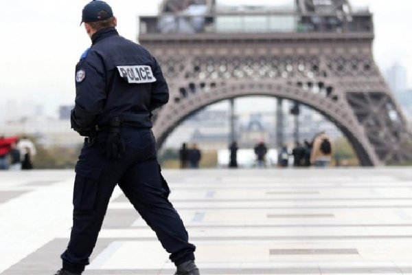 El Parlamento francés aprobó una controvertida ley antiterrorista