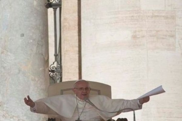 Papa Francisco pidió denunciar violación a derechos de empleados