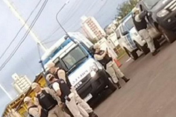 Prefectura Naval allanó la cabecera argentina del puente y la sede de la AFIP por una denuncia de corrupción contra aduaneros