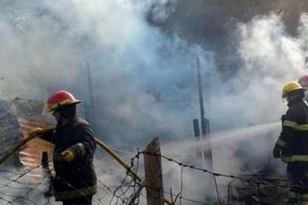 Goya: un hombre falleció tras incendiarse su vivienda en el asentamiento Los Chacales