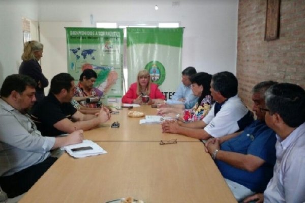 Reunión Institucional con Prestadores de Servicios Turísticos en Paso de la Patria