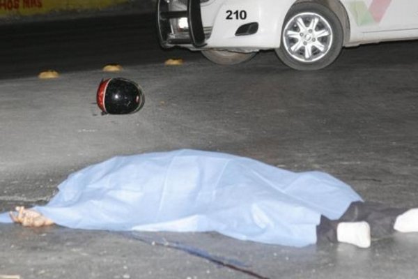 Goya: Motociclista murió al chocar contra una camioneta