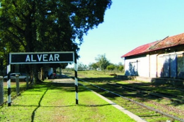 Alvear: Hombre murió al ser embestido por un auto