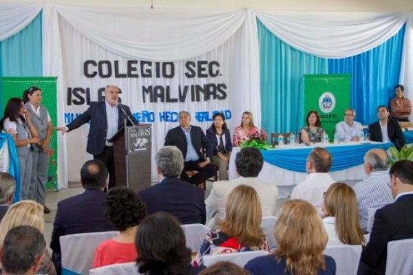 El Gobernador Colombi encabezó la inauguración de dos escuelas secundarias en Ituzaingó