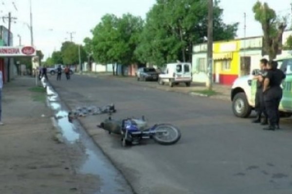 Un hombre murió al ser arrollado por un camión
