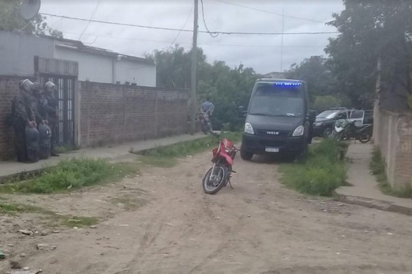 Policías detuvieron a dos hombres y secuestraron $ 55 mil robados