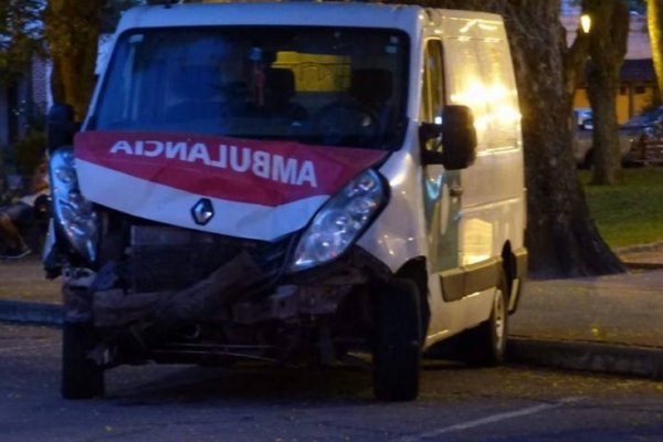Corrientes: Ambulancia protagonizó un choque y el chófer no tenía el carnet de conducir habilitado