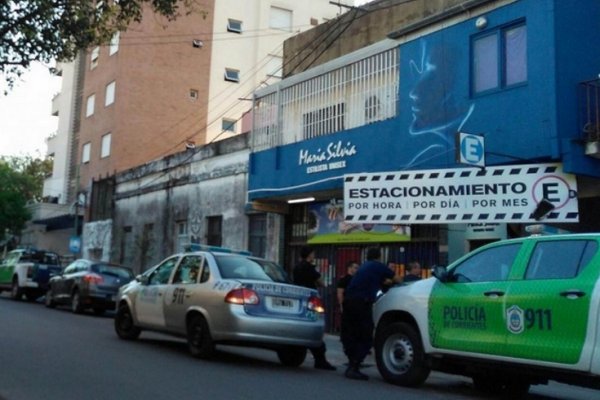 Violento robo en pleno microcentro: Maniataron a una mujer y escaparon con 40 mil pesos y dólares