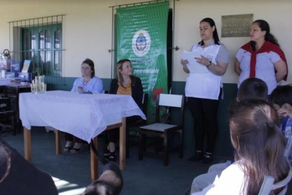 Inauguración de obras en escuelas de Mercedes y Yofre