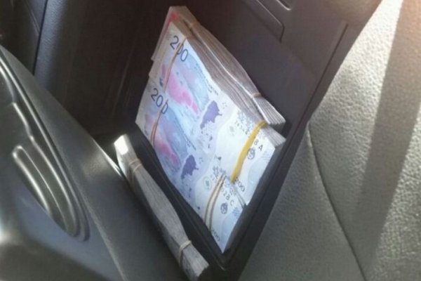 Operativo de control en Ruta 14: Gendarmería secuestró casi 400 mil pesos ocultos en un vehículo
