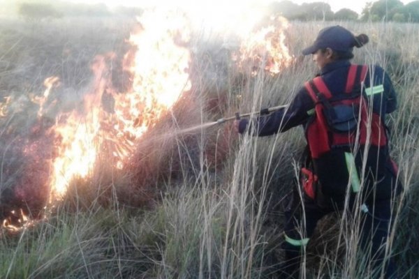 Combate de incendio y una extraña aparición en Ramada Paso