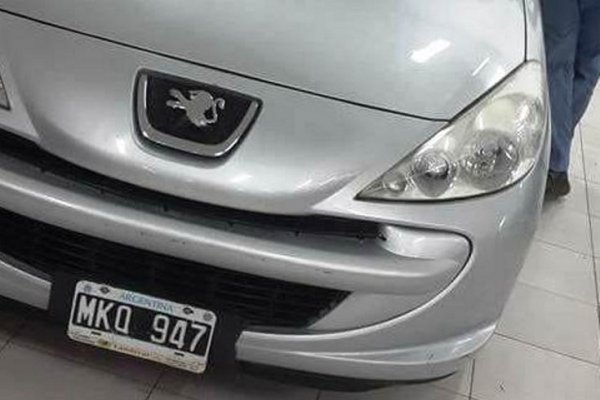 Ruta 24: Robaron el auto de un matrimonio cerca del arroyo Batel
