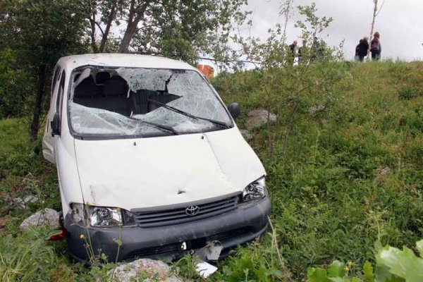 Mujer murió tras despiste y vuelco de una camioneta