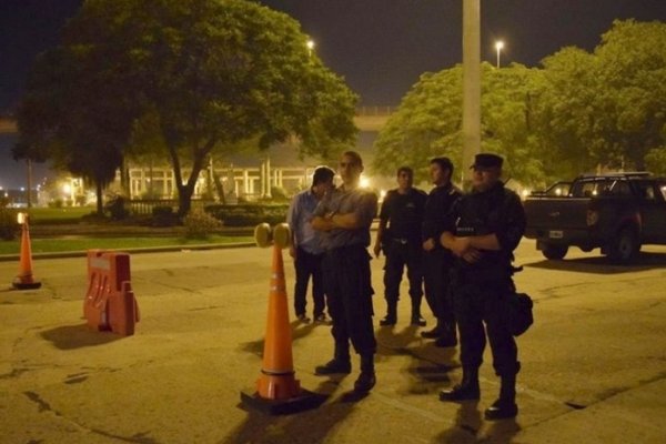 Dos menores fueron apuñalados durante una pelea entre bandas en la Costanera General San Martín