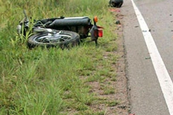 Corrientes: Un joven pierde la vida tras chocar su moto contra un colectivo