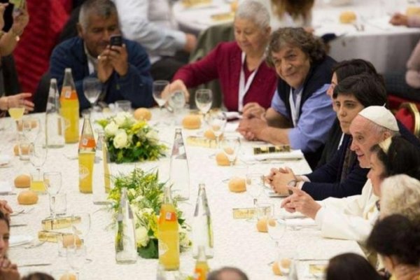 El Papa almorzó con 1.500 personas en situación de exclusión